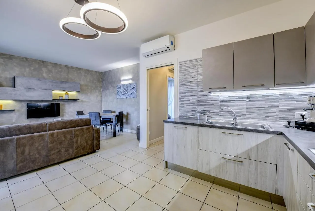 Appartamento Lonato Belvedere 0*,  Italy